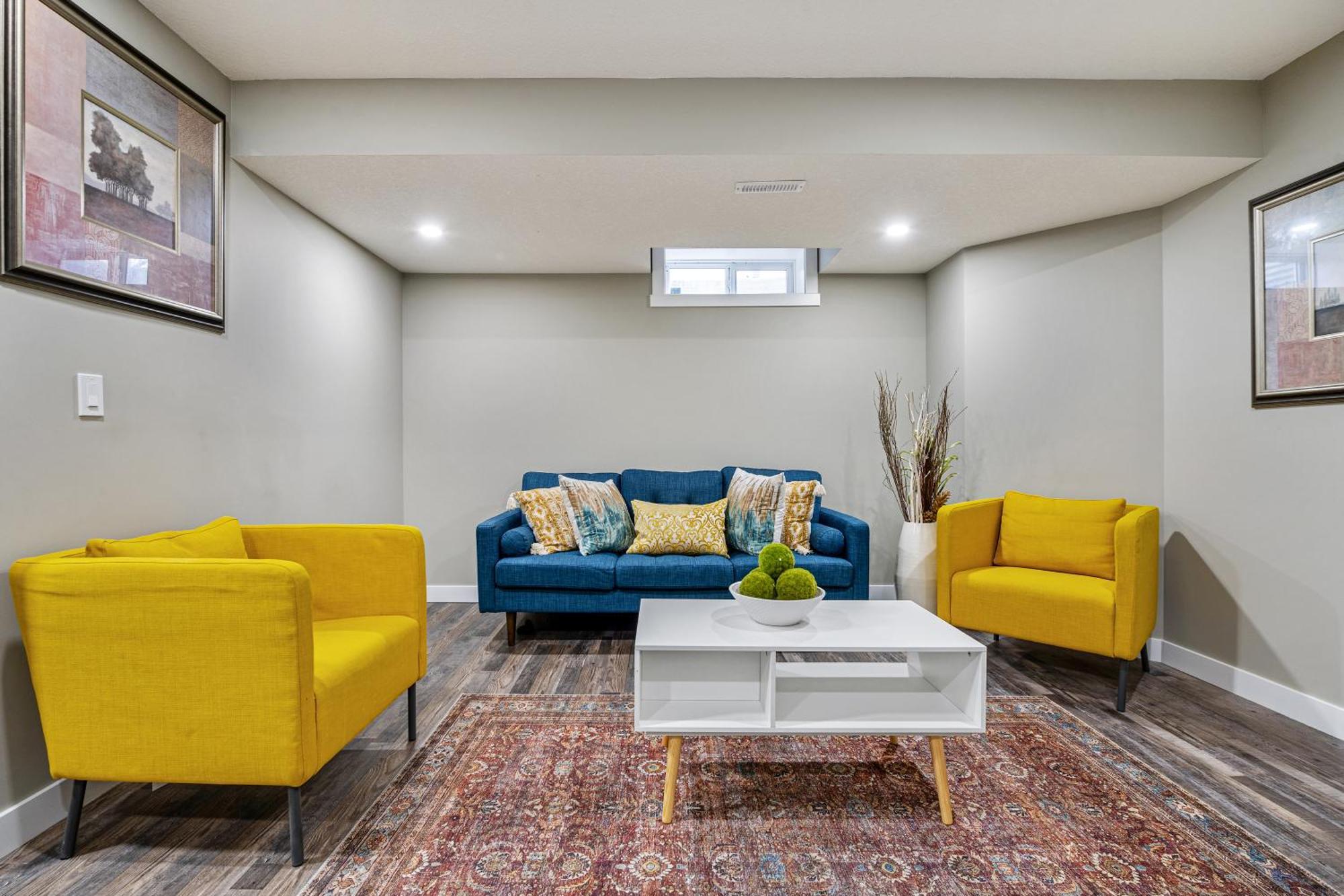 Modern 2 Bedroom Basement Suite With Laundry Калгари Экстерьер фото
